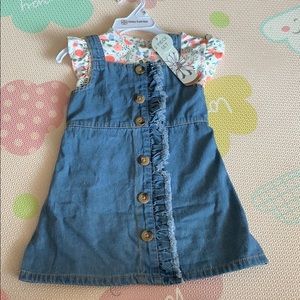 Daisy Fuentes 2 piece set.